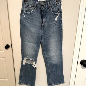 Abercrombie & fitch Ultra high rise kick flare sz 25